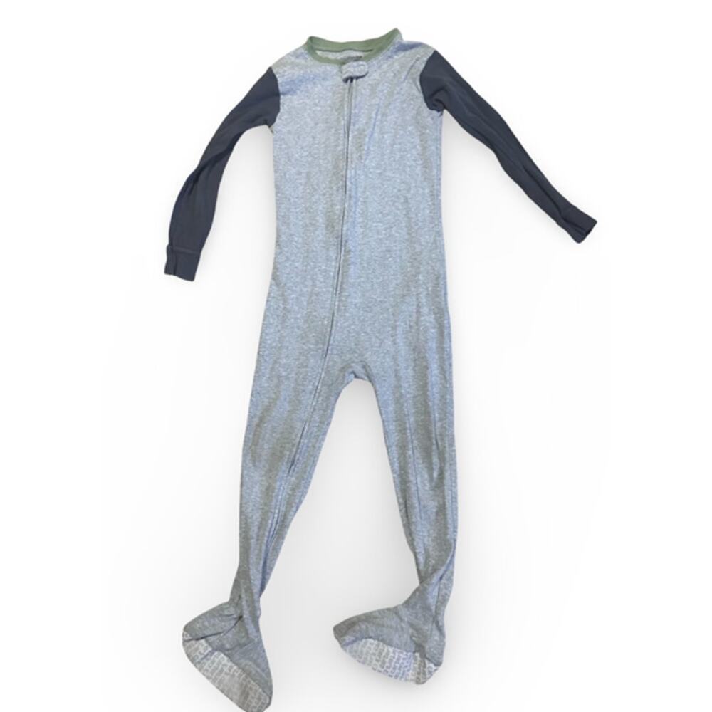 Simple Joys by Carter’s Footed Sleeper Pajamas Size 5 Gray Green One Piece